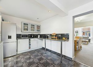 Kitchen- click for photo gallery